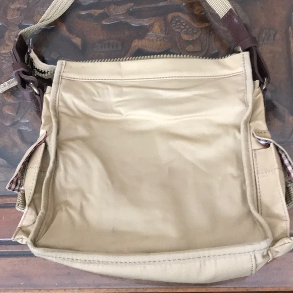 Fossil Authentic Brand purse - Picture 3 of 8